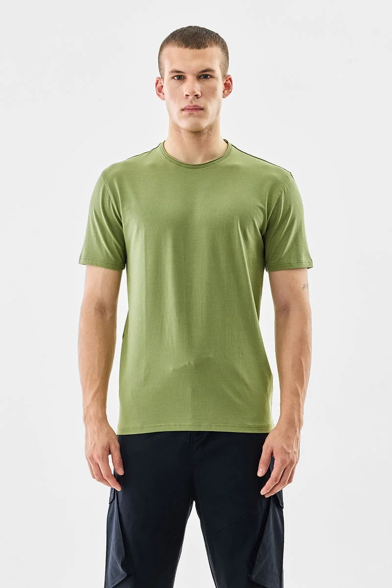 سنيتش تيشيرت أخضر بحافة خام